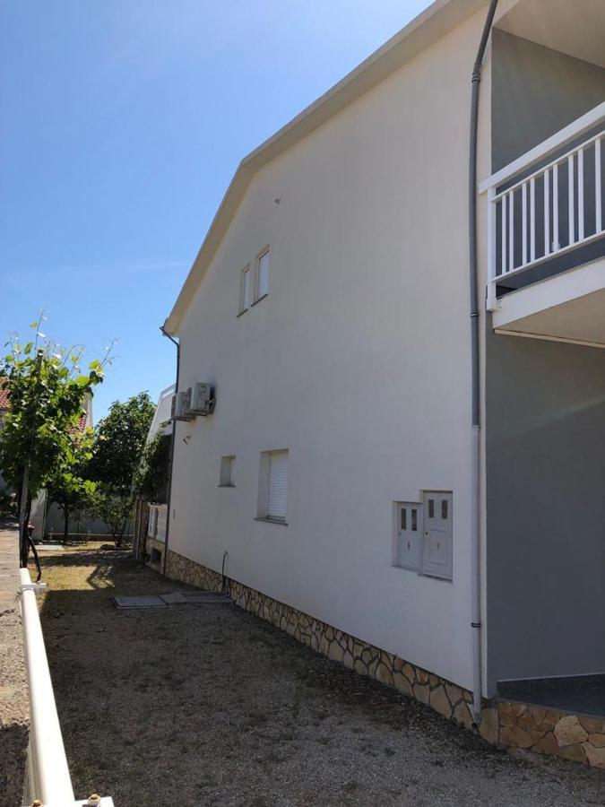 Apartmani Bolero - Obiteljski Odmor Vodice Exterior photo