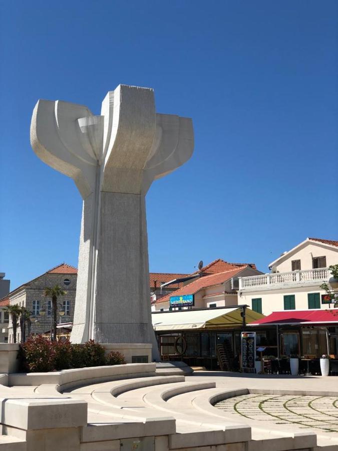 Apartmani Bolero - Obiteljski Odmor Vodice Exterior photo